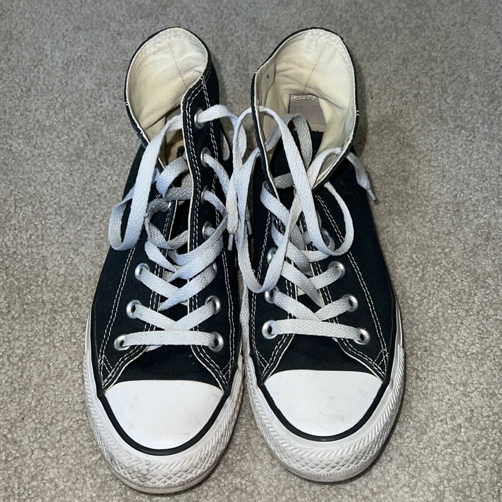 Black high top converse